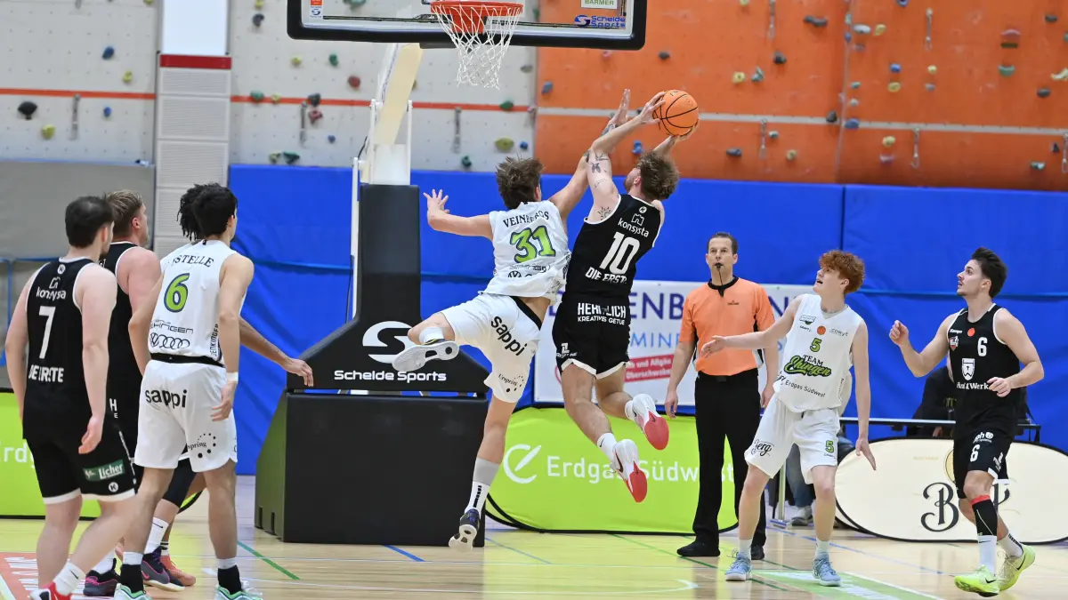 Team Ehingen Urspring - TV Lich Basketball Regionalliga