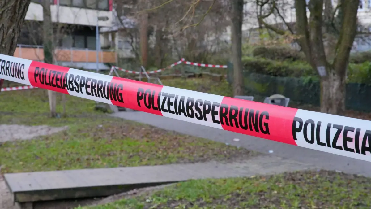 16-Jähriger auf Stuttgarter Spielplatz angeschossen