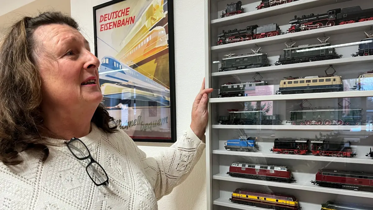 Claudia Tugemann und ihre Modellbahnen.