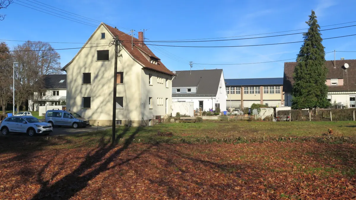 Für die neue Kita unterhalb des Landratsamtes soll das Gebäude Charlottenstraße 7 weichen.
