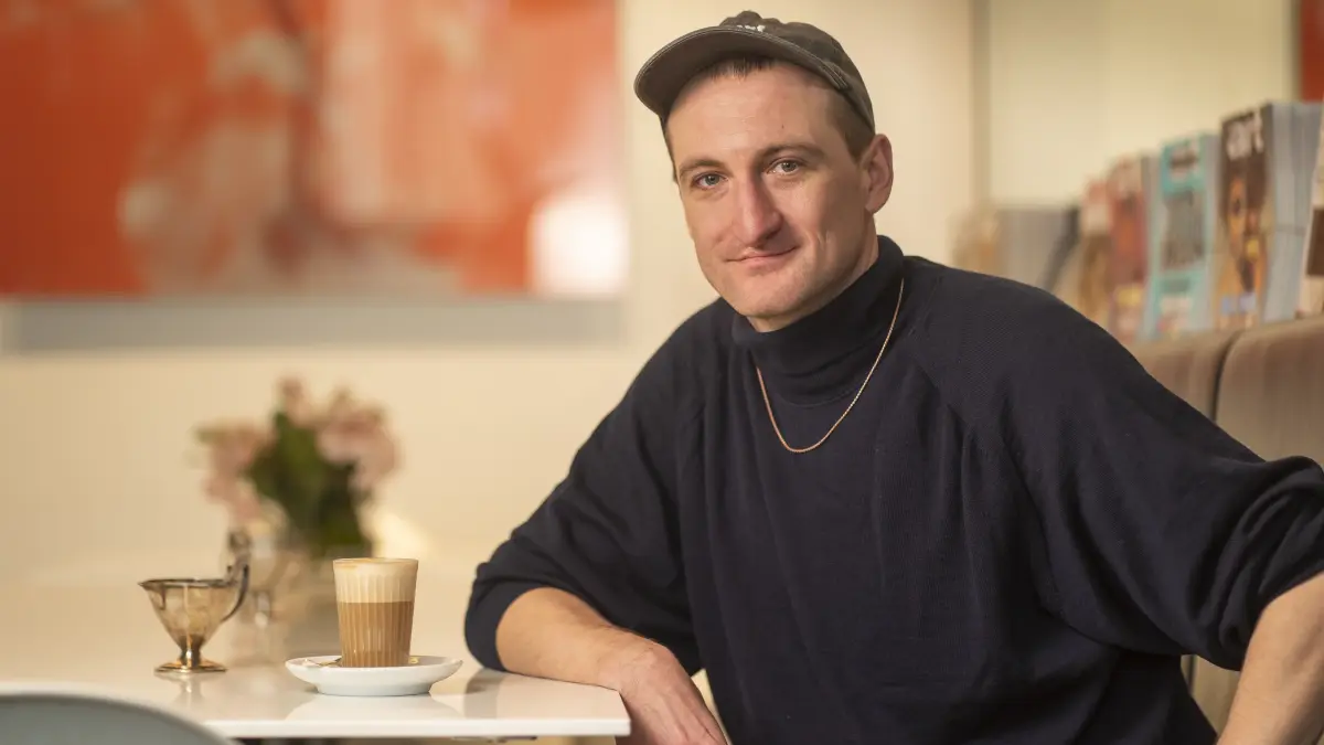 Porträt des Ulmer Schauspielers Valentin Erb (im Rahmen der Reihe "Kulturköpfe") Ulm Bill Bar