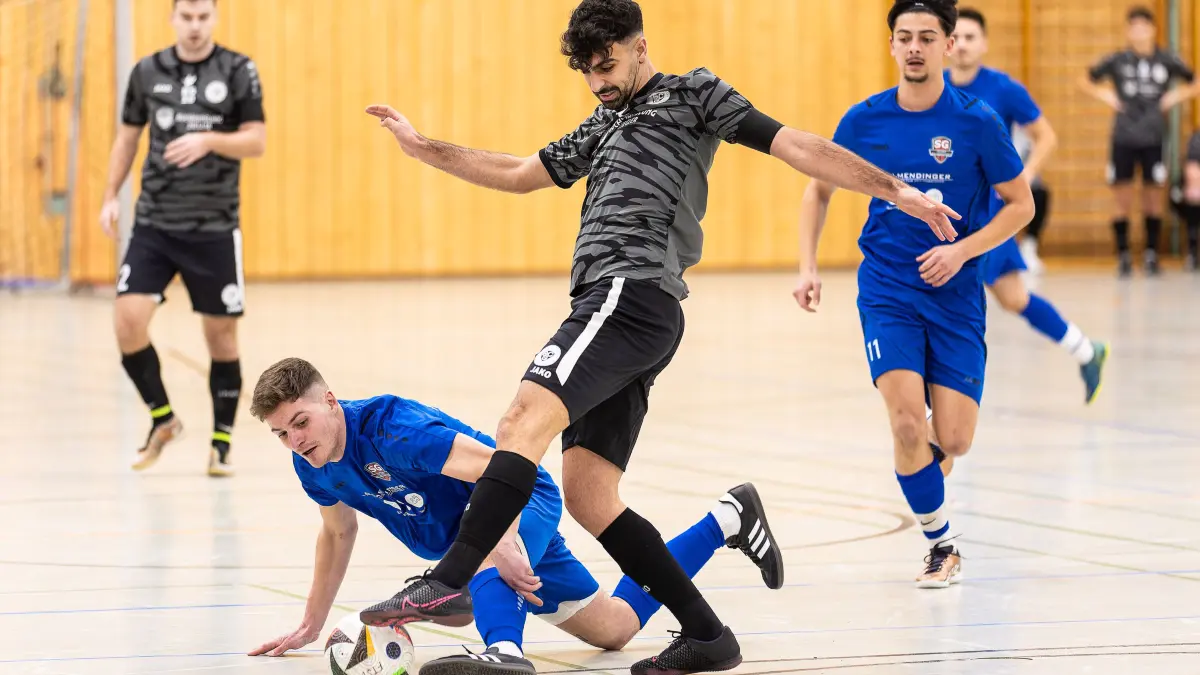Hallenfußball: Hallenfußball; BMW-Fetzer-Cup;
SGM TSV Bad Überkingen/SSV Hausen - SC Geislingen II;
13.01.2024; Ankenhalle, Kuchen.
Foto: Thomas Madel