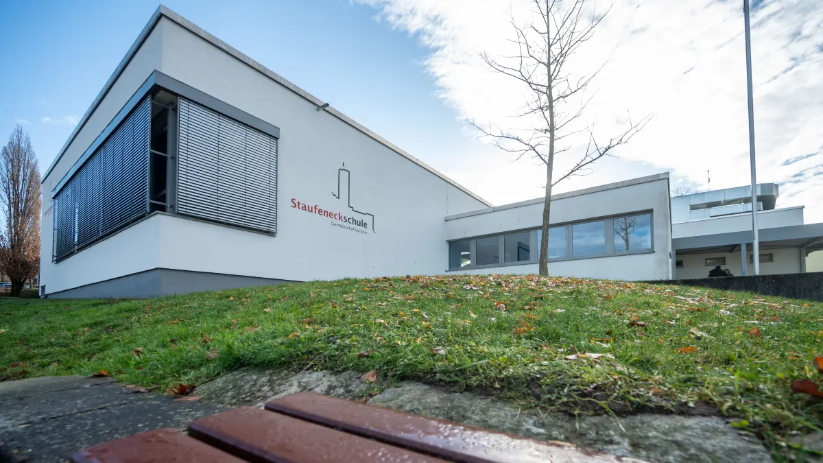 Salach Staufeneckschule Pausenhof Schulgelände Schulhof