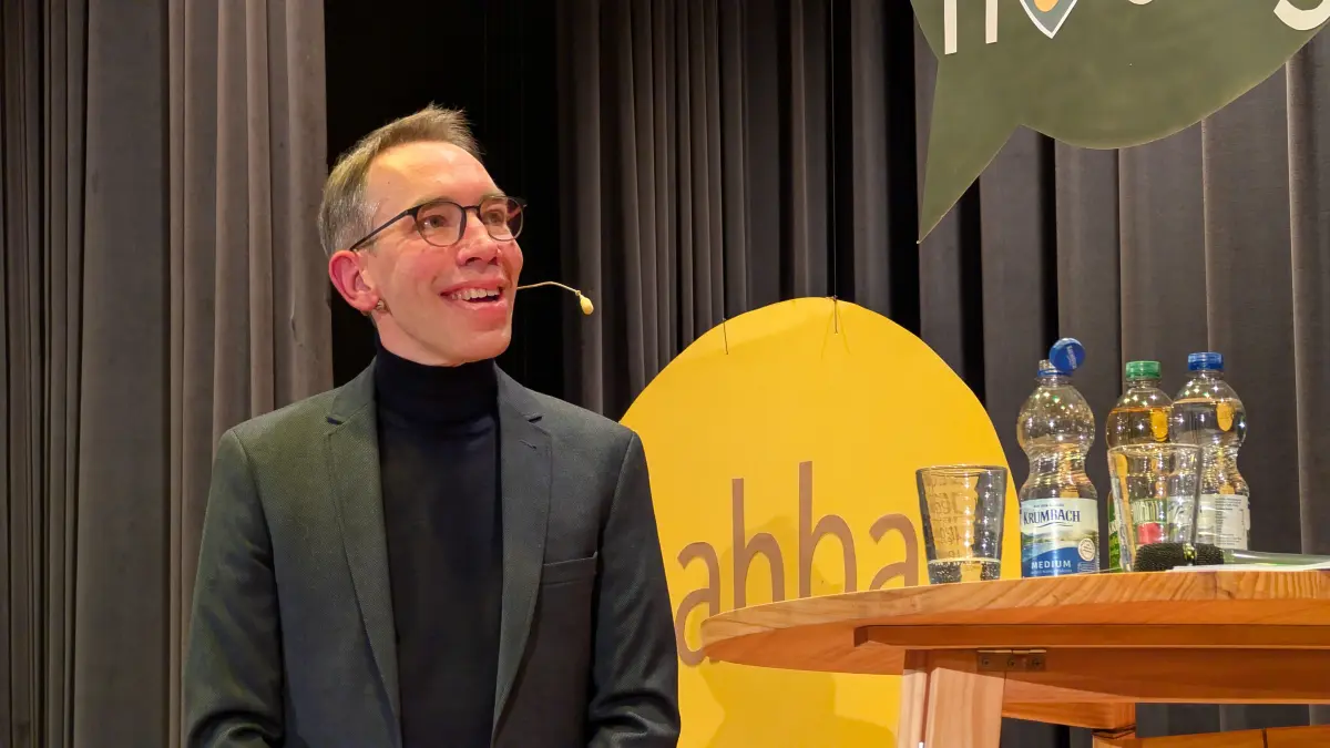 Bürgermeisterkandidat für Elchingen: Auch bei Schaefer volles Haus | swp.de