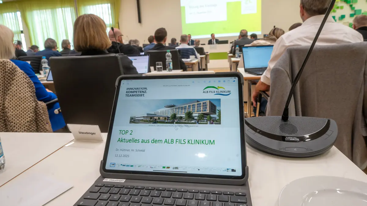 Landratsamt Kreistag Göppingen: Sitzung des Kreistags - Sparhaushalt wird verabschiedet, großes Zuschauerinteresse erwartet Kahlschlag Kürzungen im sozialen Bereich