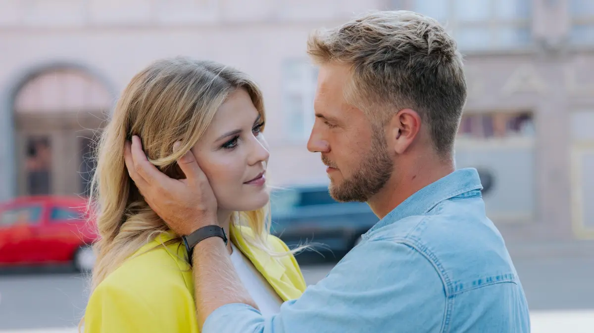 Alicia (Josefin Bressel) und Paul (Niklas Osterloh) gelten als das Traumpaar bei GZSZ.
