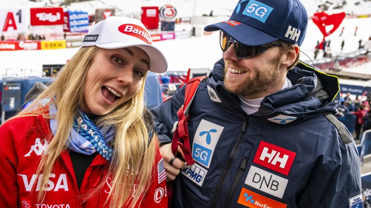 Ski alpin Weltcup in Sölden: ARCHIV - 26.10.2024, Österreich, Sölden: Ski alpin: Weltcup, Riesenslalom, Damen, 2. Durchlauf, in Sölden: Mikaela Shiffrin aus den USA und Aleksander Aamodt Kilde aus Norwegen reagieren nach dem zweiten Durchgang des Riesenslaloms der Damen. (zu dpa: «Mit der Kraft der Liebe: Kildes Comeback-Story geht weiter») Foto: Jean-Christophe Bott/KEYSTONE/dpa +++ dpa-Bildfunk +++
