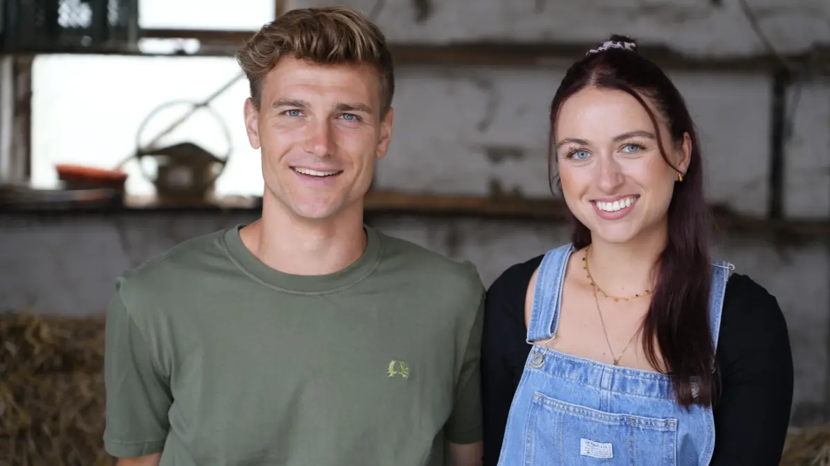„Bauer sucht Frau“-Teilnehmer Friedrich und Laura verraten beim Wiedersehen, ob sie ein Paar sind.