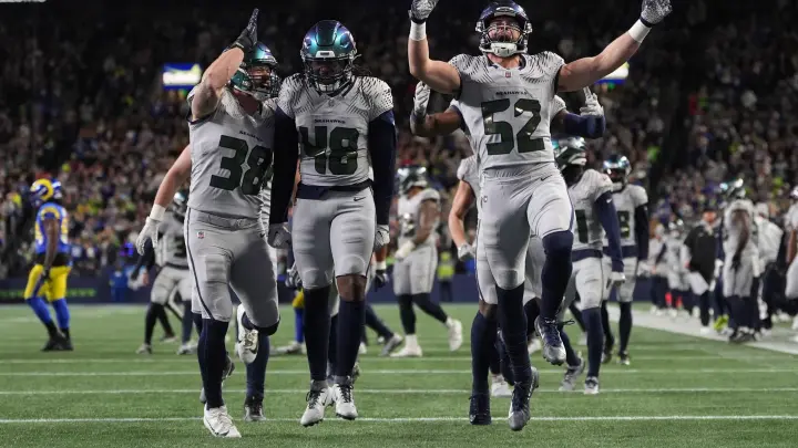 TV-Übertragung, Kickoff und Halbzeitshow für das NFL-Finale