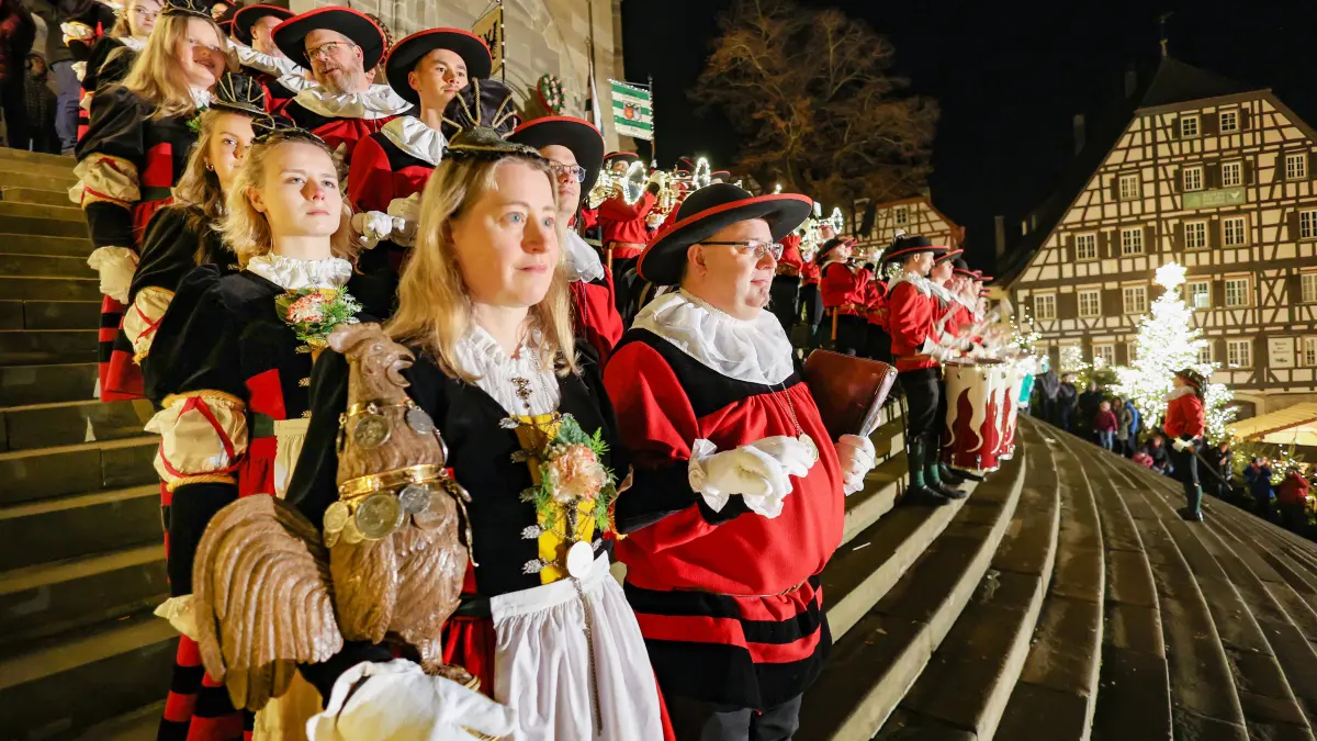 Abschluss Weihnachtsmarkt Schwäbisch Hall - Auftritt großer Siedershof