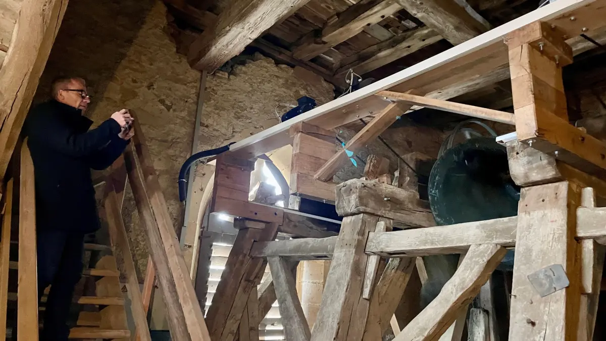 Blaufelden freut sich über die Glocken. Der Glockenturm wird saniert. Suse Winterhalder und Lorenz Kraft wissen mehr.