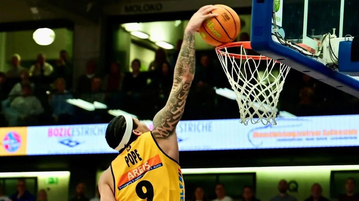 Basketball: Kirchheim in Göppingen Bozic Knights Kirchheim gg Eisbären Bremerhaven