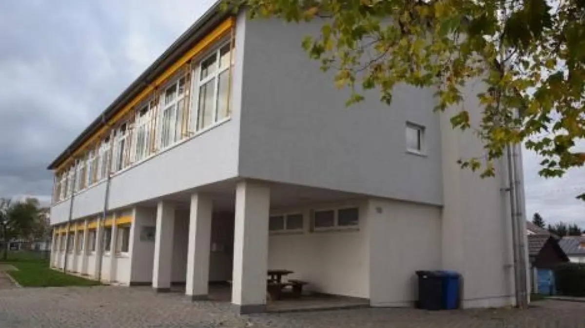 Das Schulhaus in Setzingen wird in den kommenden Jahren angesichts steigender Schülerzahlen zu klein
