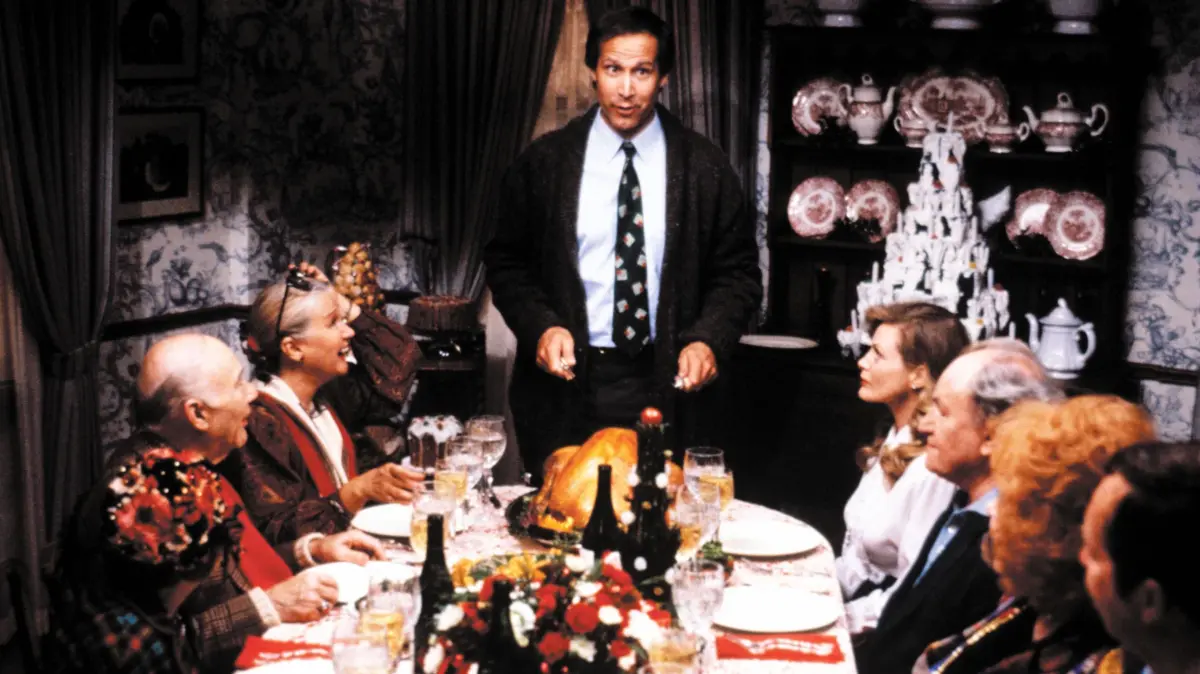 Der Film „Schöne Bescherung“ läuft jedes Jahr um Weihnachten herum im TV.
