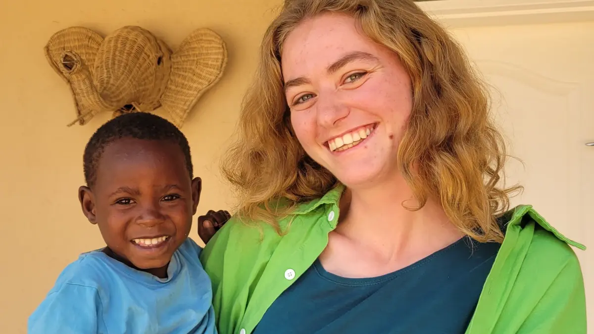 Lea Pfister mit Patenkind Live Trust Sambia Ringingen