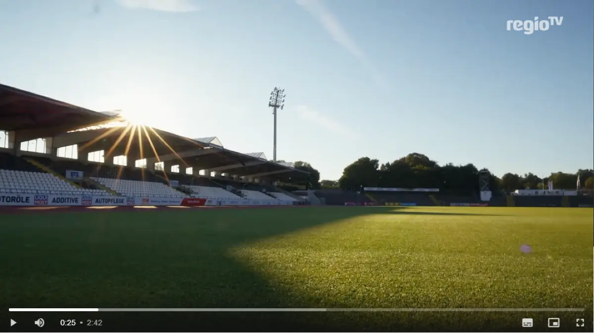 “100 Jahre Donaustadion – Sportstätte, Streitobjekt, Sehnsuchtsort” heißt eine TV- Dokumentation zum Geburtstag des altehrwürdigen Rund. Sie wird an diesem Freitag, 26. Dezember, erst ausgestrahlt.