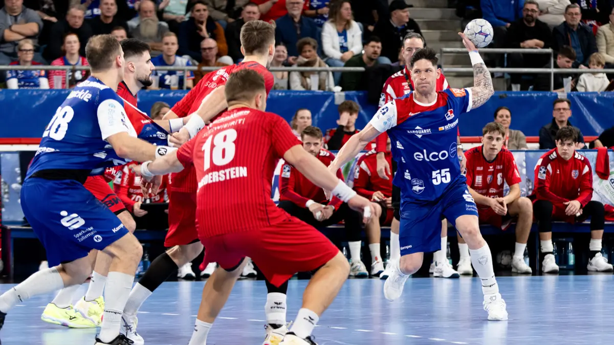 SG BBM Bietigheim vs. HBW Balingen Weilstetten, Handball, 2. Bundesliga, 17. Spieltag, Saison 2025/2026, 27.12.2025: Csaba Leimeter (HBW Balingen Weilstetten, #55),
SG BBM Bietigheim vs. HBW Balingen Weilstetten, Handball, 2. Bundesliga, 17. Spieltag, Saison 2025/2026, 27.12.2025
Eibner-Pressefoto/Andreas Ulmer