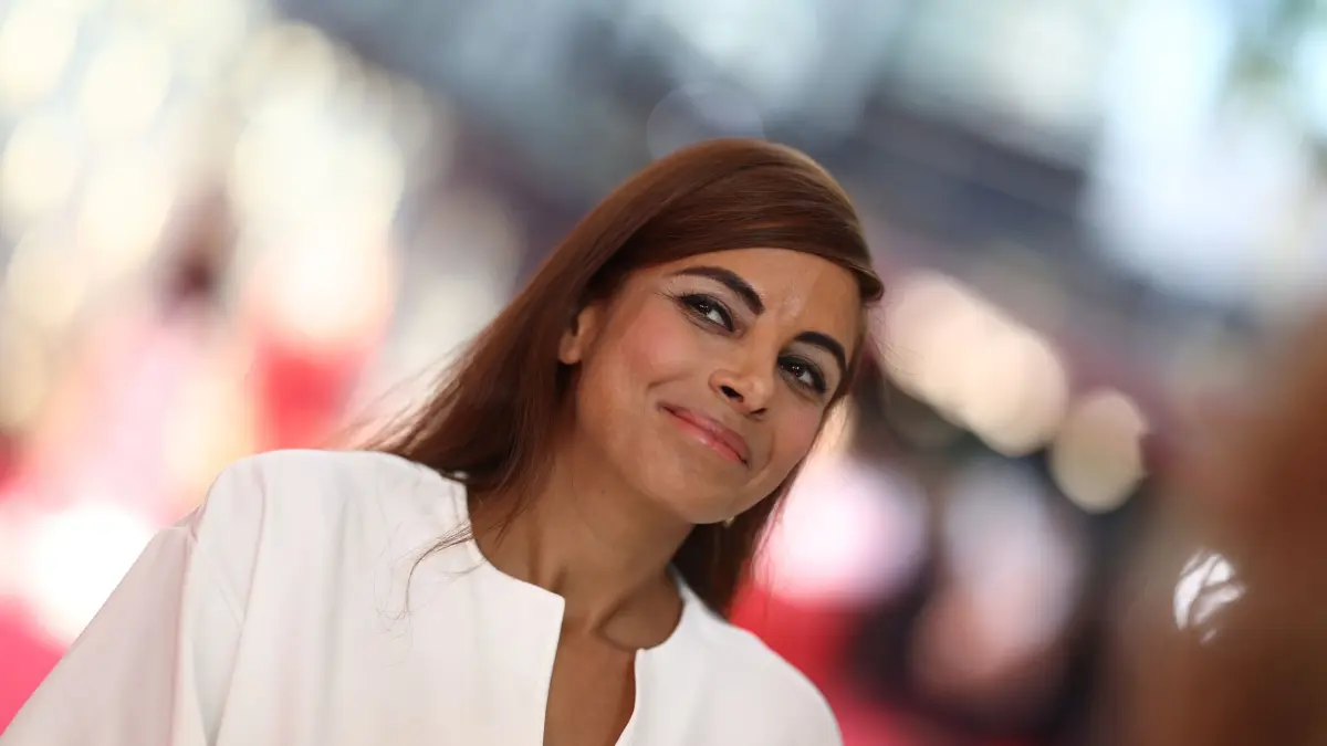 Collien Fernandes: ARCHIV - 10.09.2025, Nordrhein-Westfalen, Köln: Moderatorin Collien Fernandes kommt zur Verleihung des Deutschen Fernsehpreises in den MMC Studios. Collien Fernandes spricht über die Vorteile von Dating-Apps. (zu dpa: «Collien Fernandes spricht über die Vorteile von Dating-Apps») Foto: Thomas Banneyer/dpa +++ dpa-Bildfunk +++