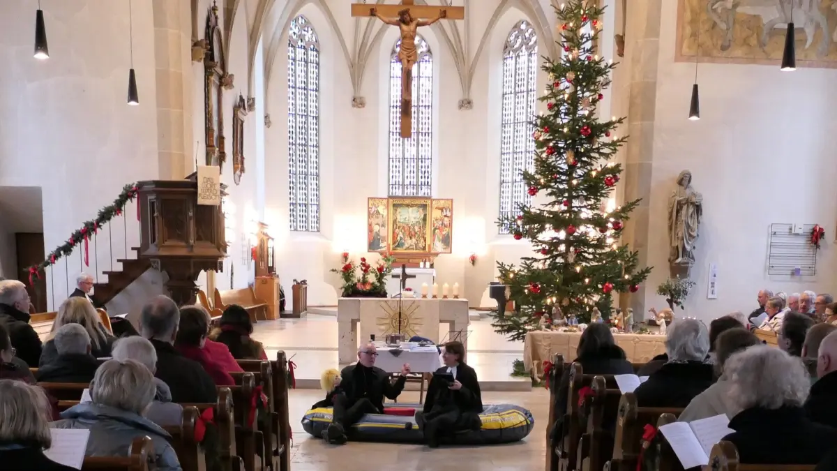 Stephanie Ginsbach und Thomas Ströbel in der Dialog-Predigt im letzten Gottesdienst des Evangelischen Kirchenbezirks Blaubeuren.