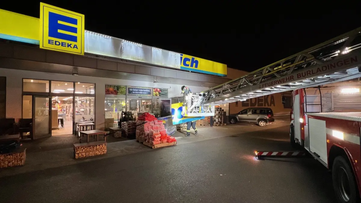 Edek Burladingen Feuerwehr entfernt Beleuchtung