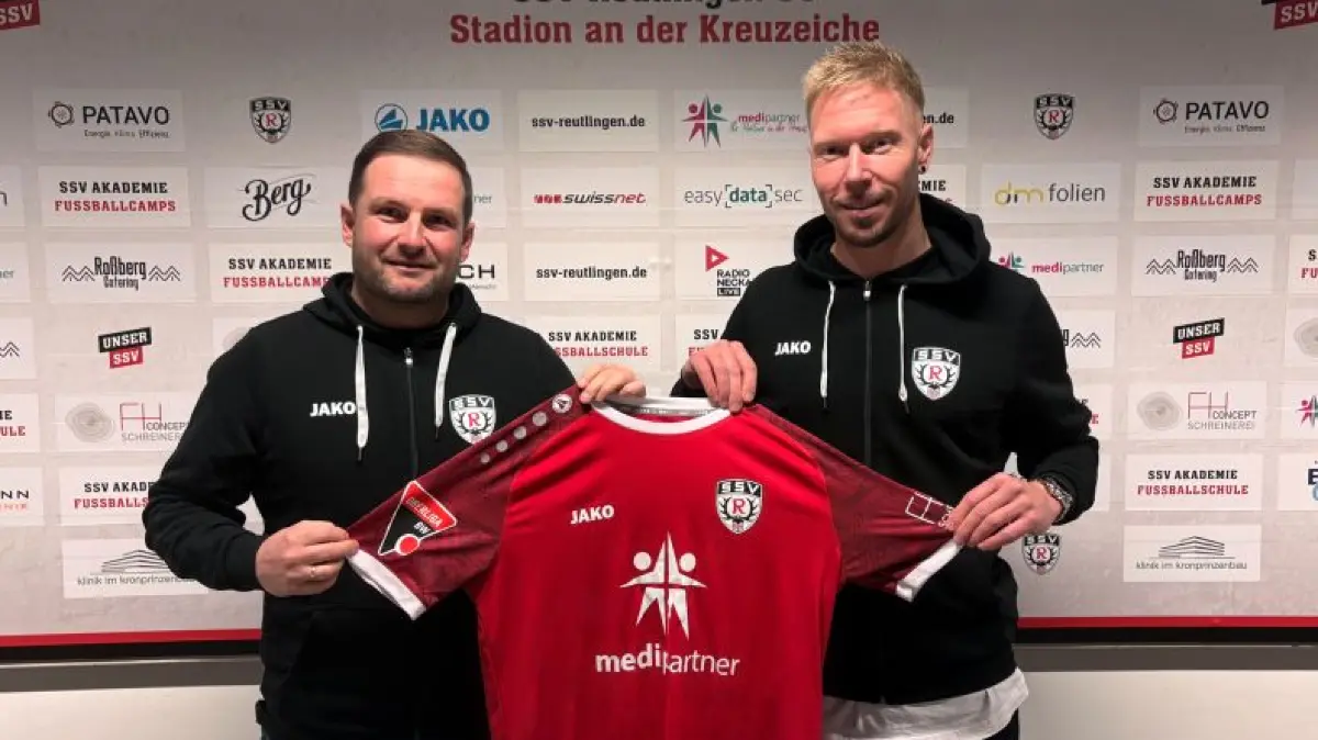Trainer Thomas Herbst (links) und Co Marvin Petzschner wollen den SSV Reutlingen alsbald in sichere Oberliga-Gefilde führen.
