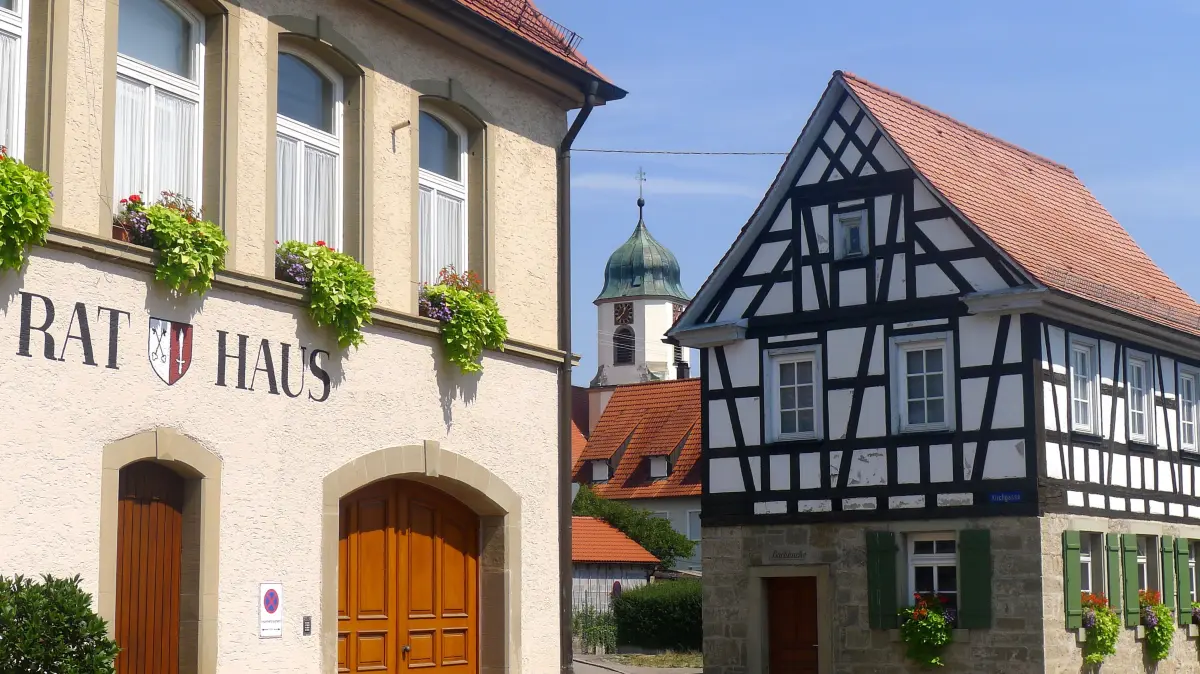 Was wird zum Beispiel aus dem Weildorfer Rathaus oder dem dortigen Backhaus?