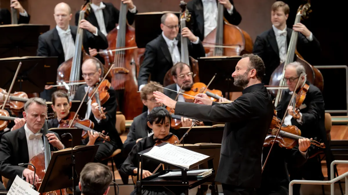 Kirill Petrenko dirigiert das Silvesterkonzert 2025 der Berliner Philharmoniker,