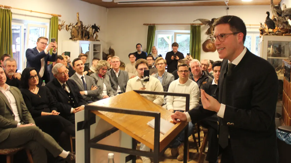 Manuel Hagel in Hechingen Wahlkampfauftakt im Wahlkreis Hechingen-Münsingen