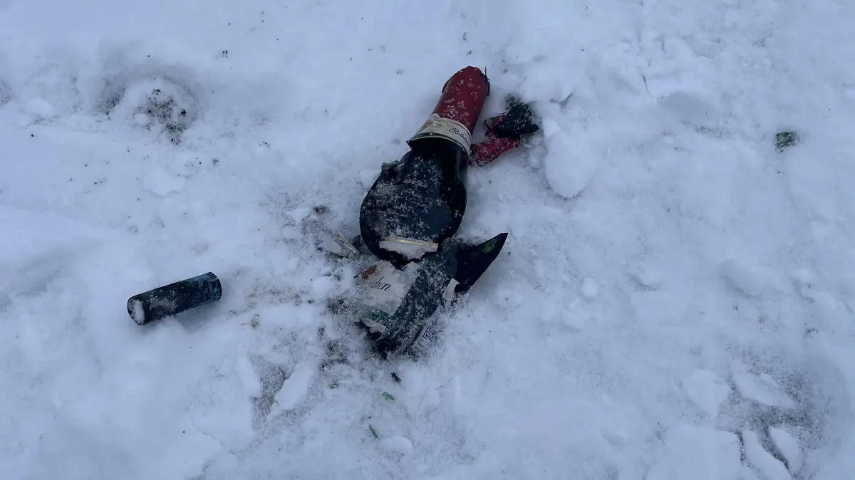 Müll Dreck Silvester Schnee