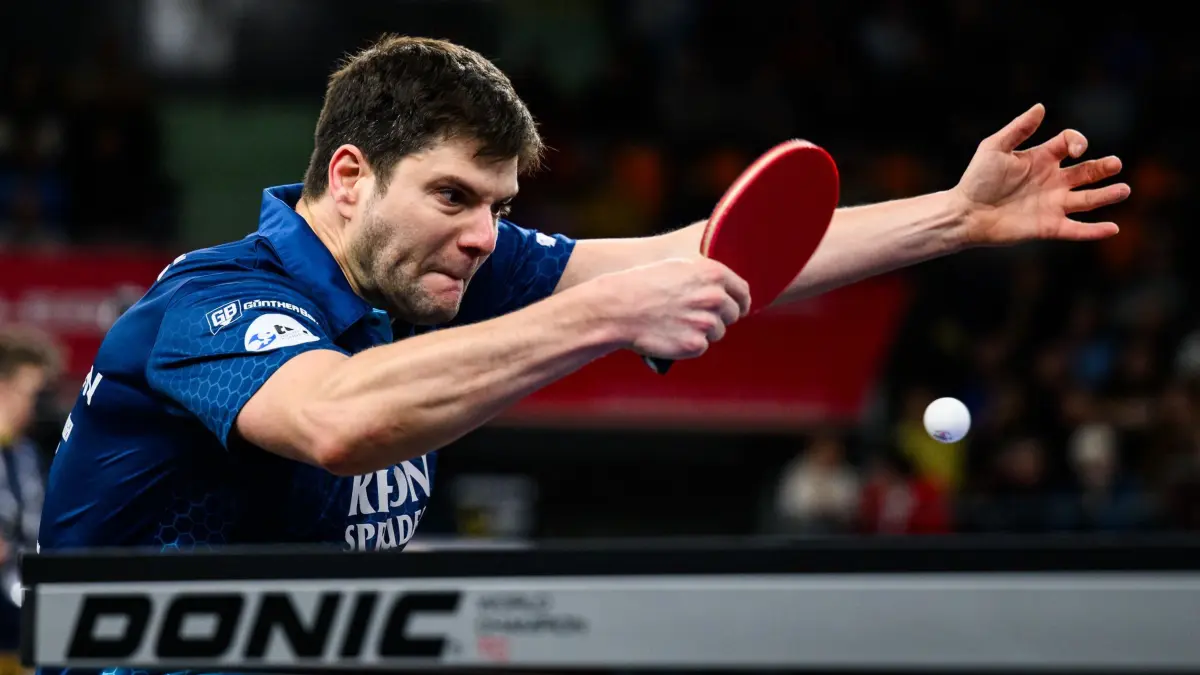 Tischtennis: Liebherr Pokal-Final Four 2026: 04.01.2026, Bayern, Neu-Ulm: Tischtennis: TTBL-Pokal, Finalturnier, Halbfinale, TTC Fulda-Maberzell – TTC Bad Homburg, ratiopharm arena. Dimitrij Ovtcharov von Fulda-Maberzell in Aktion. Foto: Tom Weller/dpa +++ dpa-Bildfunk +++
