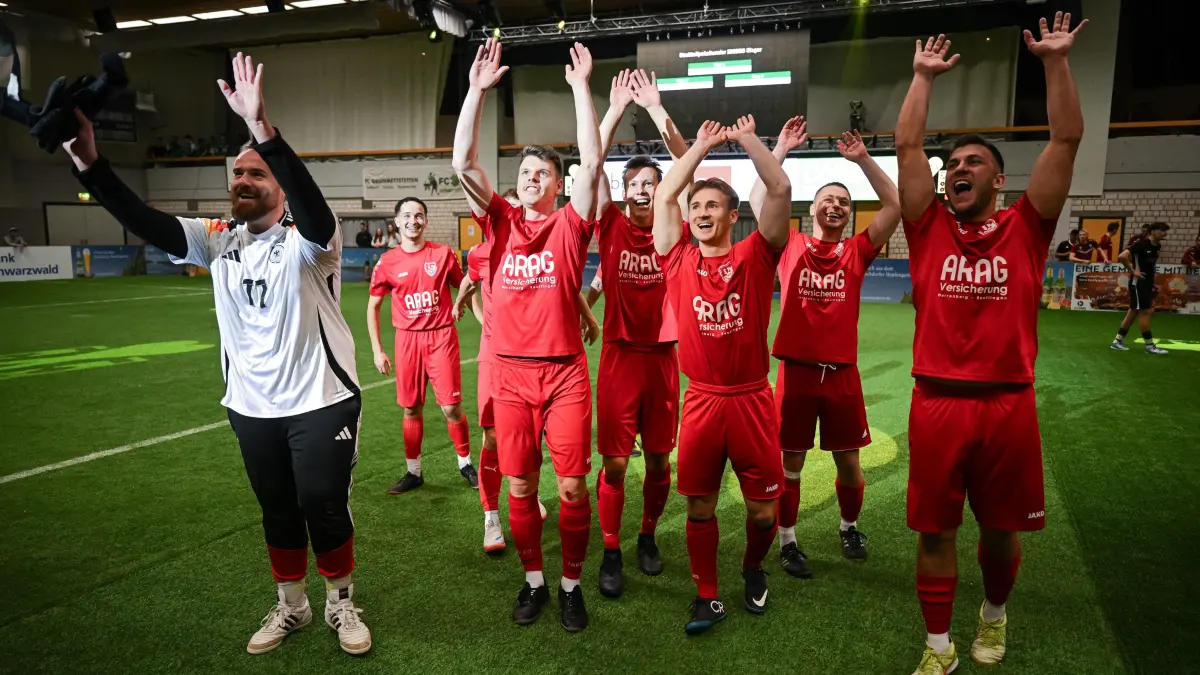 So jubeln Sieger: die Spieler des SV Vollmaringen