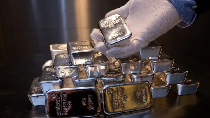 Silberpreis um 40 % gefallen - Die Hintergründe