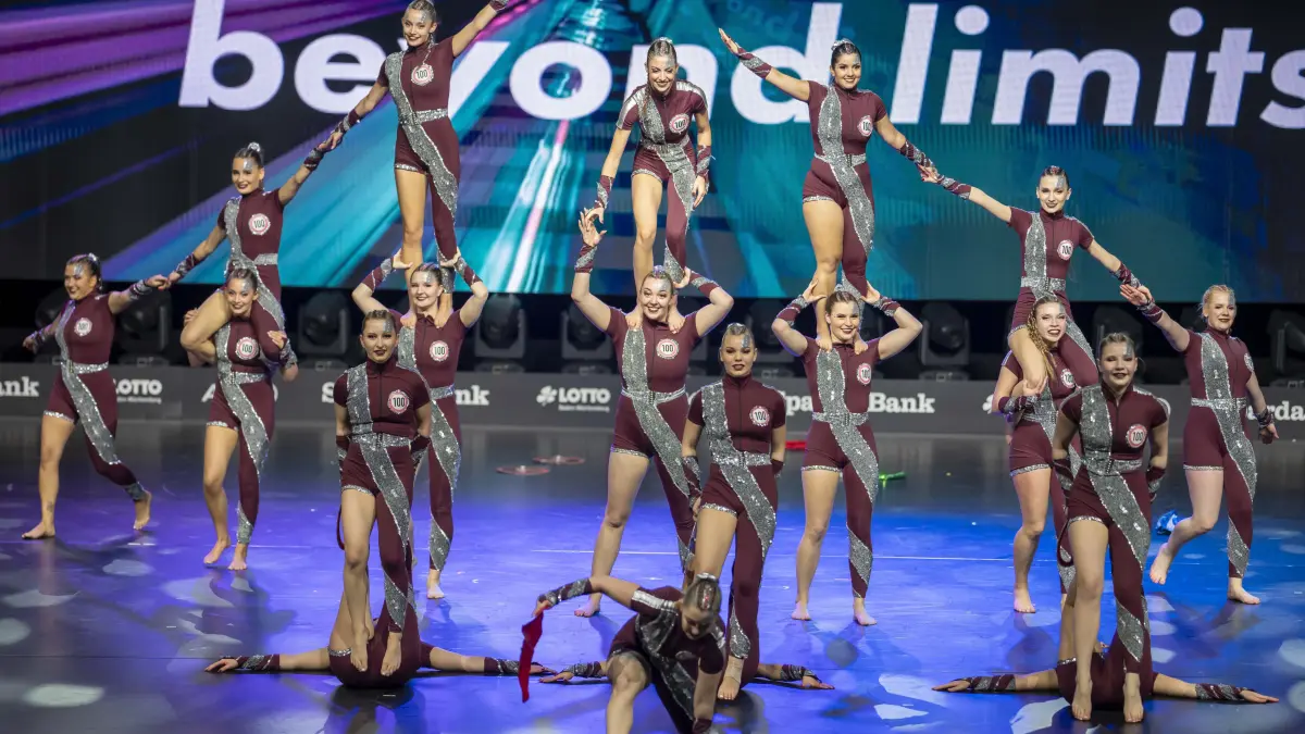 urnen: Das war die Turngala in der Ratiopharm Arena, plus BildergalerieCrazy Girls Regglisweiler Showtanzgruppe