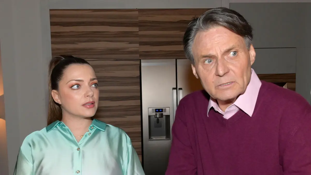 Emily (Anne Menden) hat es auf das Geld von Jo Gerner (Wolfgang Bahro) abgesehen.