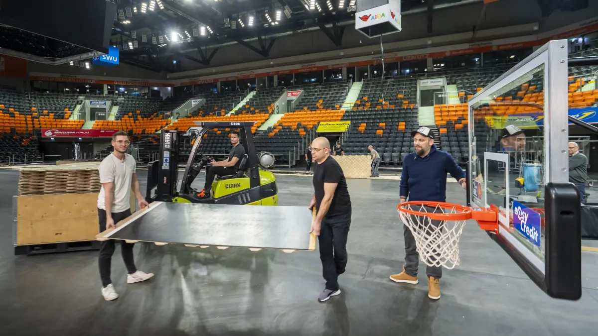 Ratiopharm Arena: Wie schaffen die immer so schnell den Umbau, was für ein Aufwand ist das?Manager King