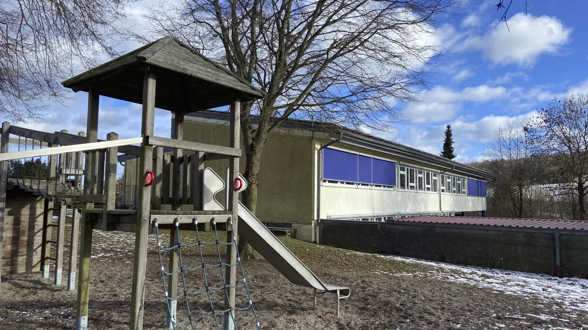 Eine der größten Investitionen der Gemeinde Böhmenkirch in diesem Jahr: Im Sommer soll mit dem Um- und Ausbau der Grundschule in Treffelhausen für die Ganztagesbetreuung begonnen werden.