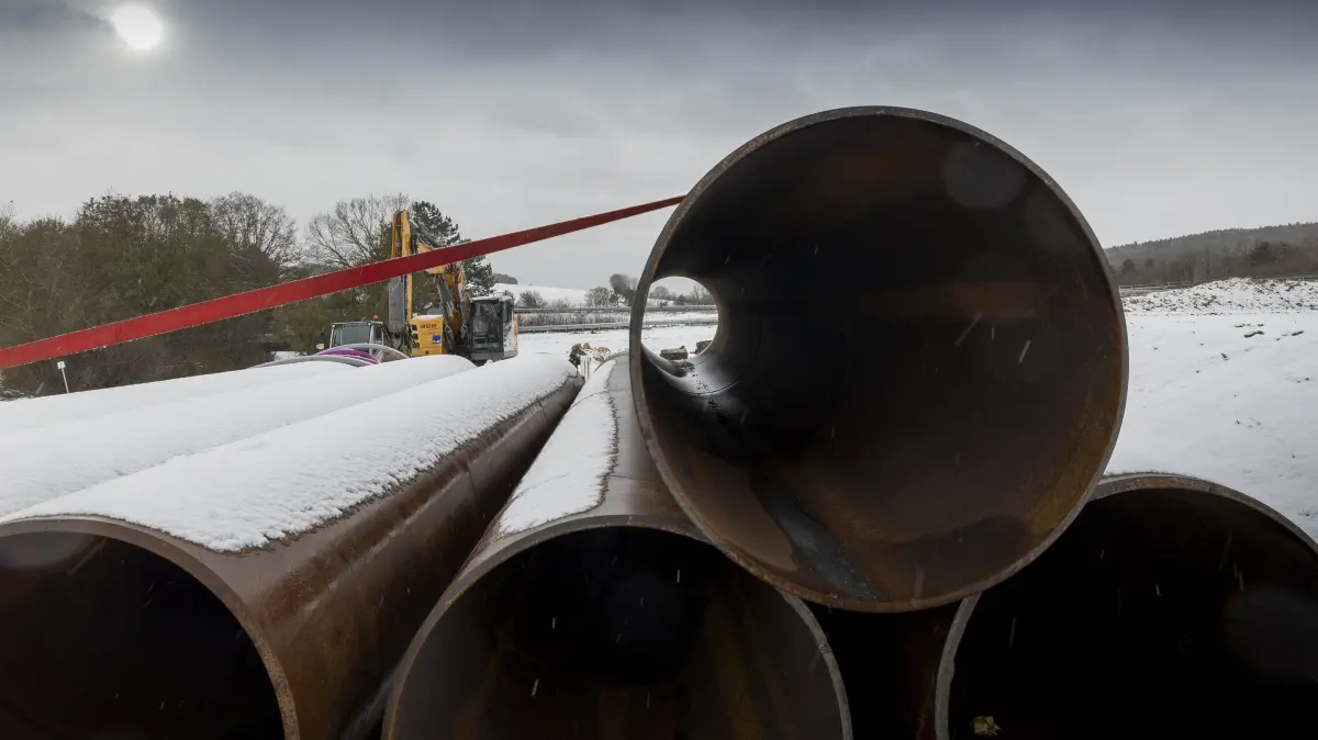 Thema Winter-Kurzarbeitergeld in der Baubranche („Winter-Brücke“, früher Schlechtwettergeld)