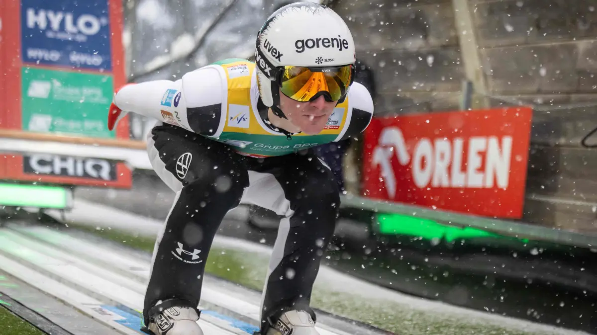 Slovenia's Domen Prevc is seen in action during training session before the Men's Large Hill HS140 event of the FIS Ski Jumping World Cup in Zakopane, Poland on January 11, 2026. (Photo by Wojtek RADWANSKI / AFP)