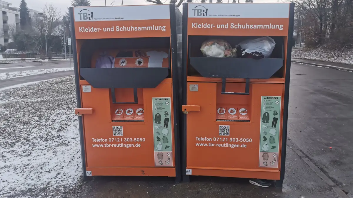 Neue Altkleidercontainer: Reutlingens Betriebsdienste sammeln die Klamotten jetzt selbst.