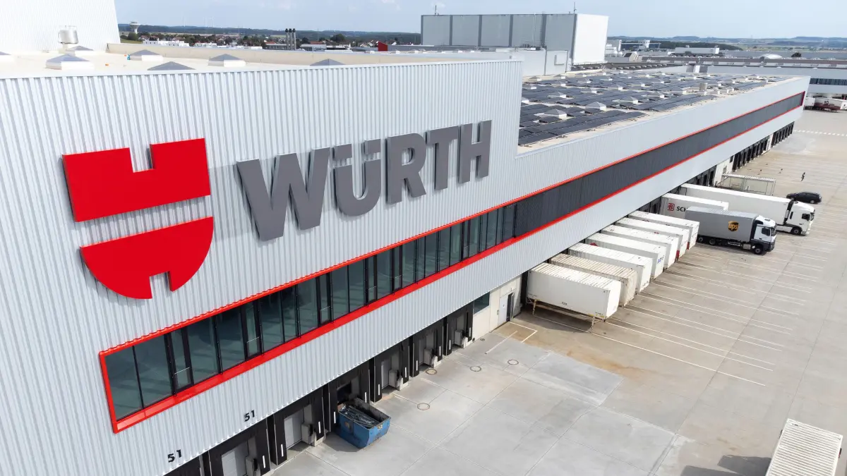 Die Erweiterung des Vertriebszentrums West am Hauptsitz in Künzelsau-Gaisbach wurde im Januar 2025 feierlich eingeweiht.