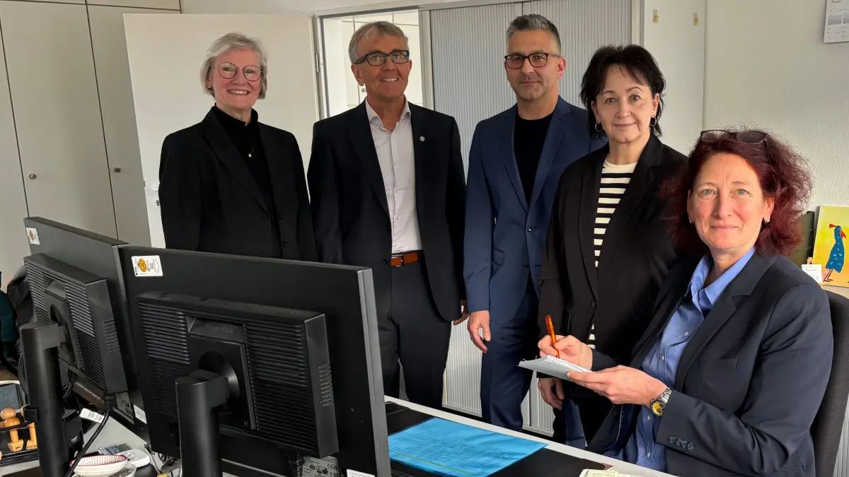 Schulamt Neu-Ulm. V. l. Elisabeth Holand, Ansgar Batzner, Ralf Klügl, Christine Kröner, Barbara Keppeler