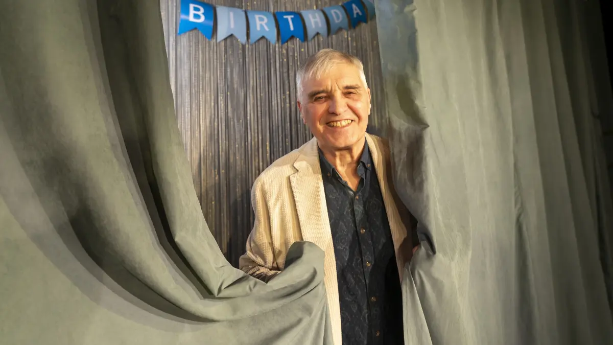 Heinz Koch, Impresario des Theaters Neu-Ulm, wird 80. Feiert am 21.1. mit "Standpauke und Ständchen".