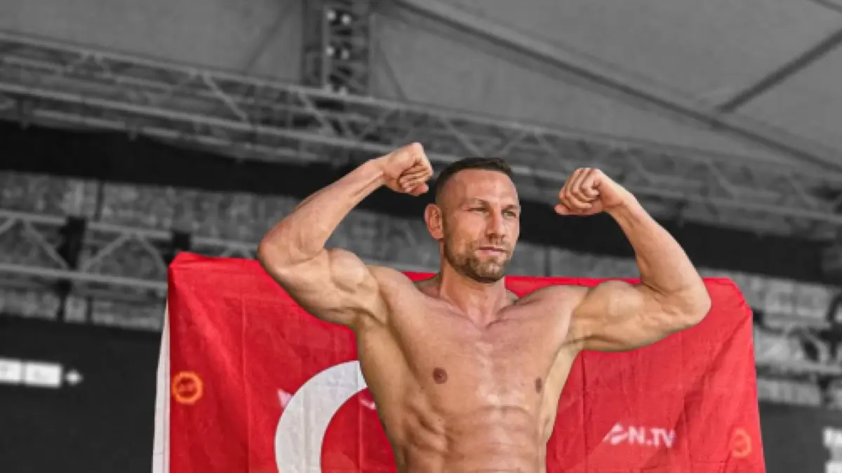 Mittelgewichts-Champion und Lokalmatador Kerim Engizek traf im Tipsport Gamechanger Finale auf Krzysztof Jotko.