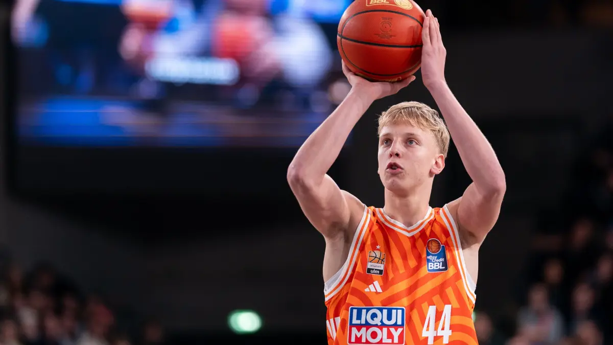 GER, Veolia Towers Hamburg vs Ratiopharm Ulm, Basketball, Bundesliga, Spieltag 16, Saison 2025/2026, 18.01.2026: Teo Milicic (Ratiopharm Ulm, #44) beim Freiwurf,
GER, Veolia Towers Hamburg vs Ratiopharm Ulm, Basketball, Bundesliga, Spieltag 16, Saison 2025/2026, 18.01.2026
Foto: Eibner-Pressefoto/Max Vincen