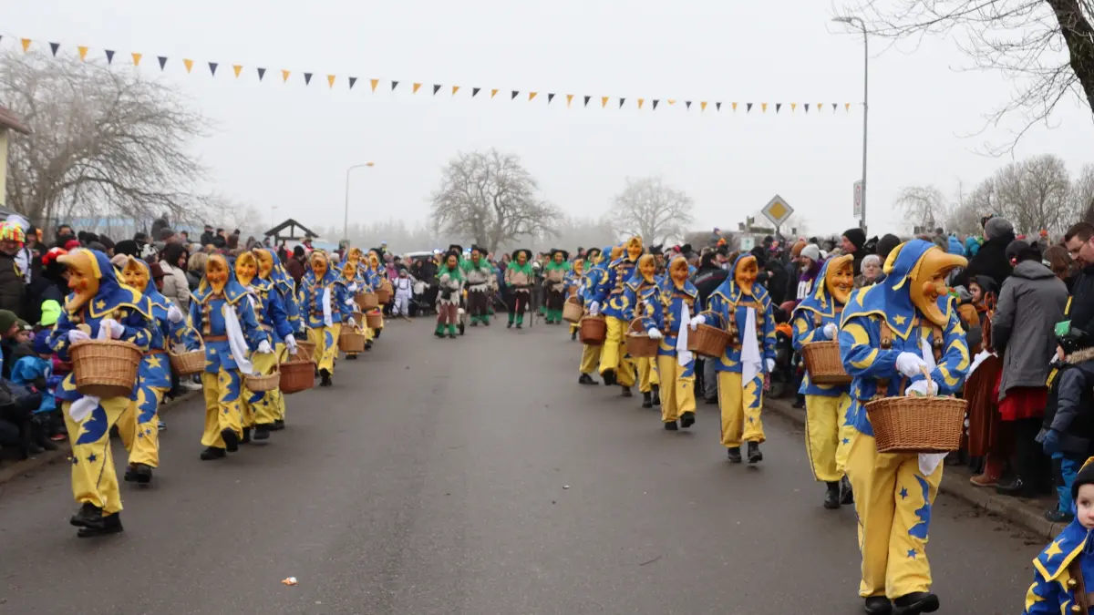 Mit ihm fing vor 30 Jahren alles an: Der Sigmarswanger Mofänger, der am Umzug stark vertreten war.