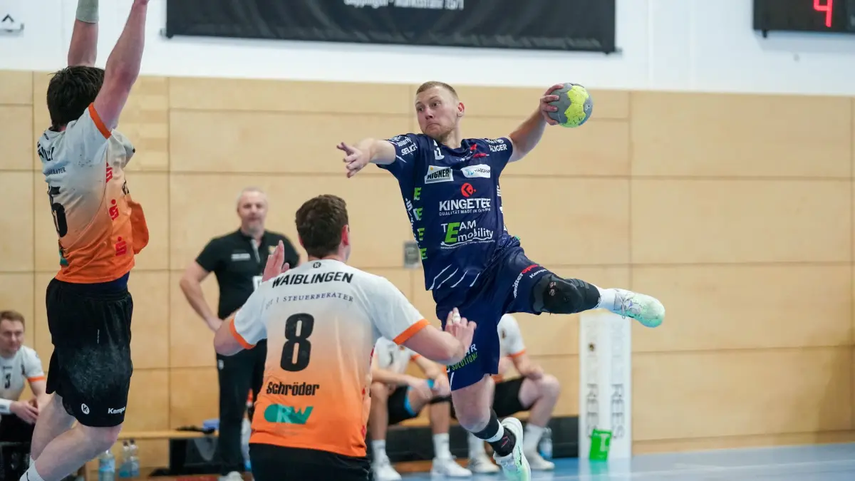 TSV Heiningen 1892 - VfL Waiblingen Handball: TSV Heiningen 1892 - VfL Waiblingen Handball
Chris Zöller (3)