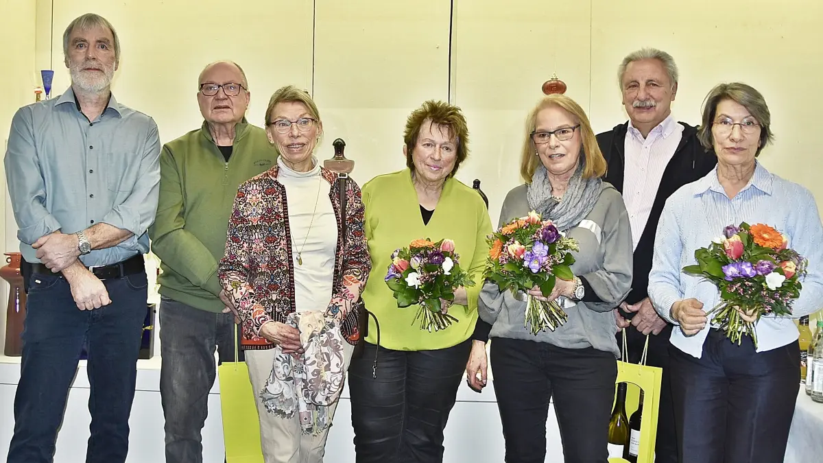 Thomas Holl (von links), Jürgen Dohrmann, Ingrid Kleinbach, Sonja Dohrmann, Jutta und Albert Mauz, Klara Stingel