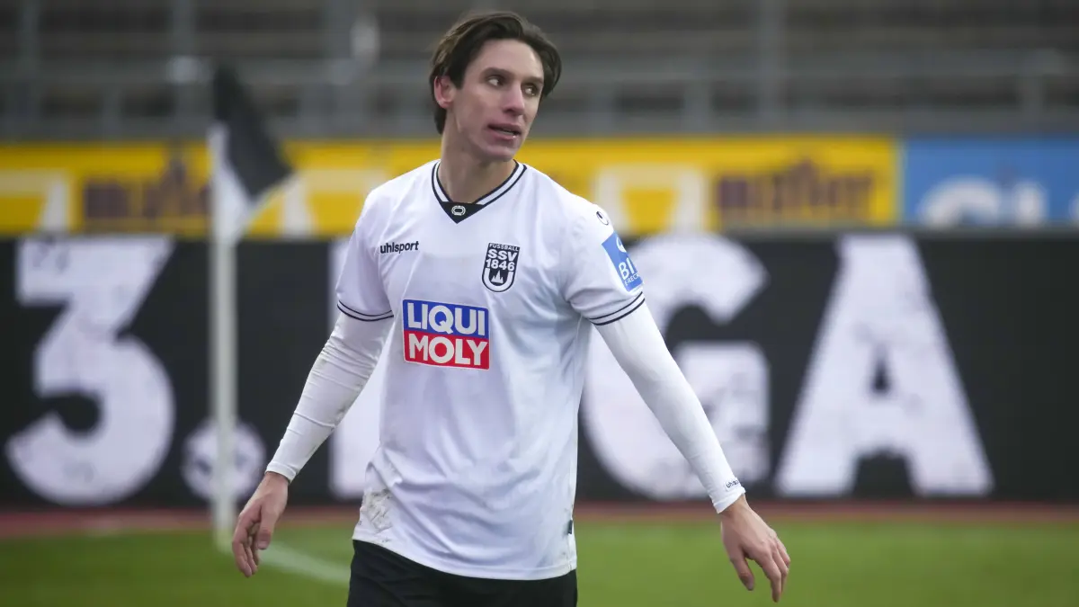 3. Liga Fussball SSV Ulm gegen Wehen 23 Max Brandt