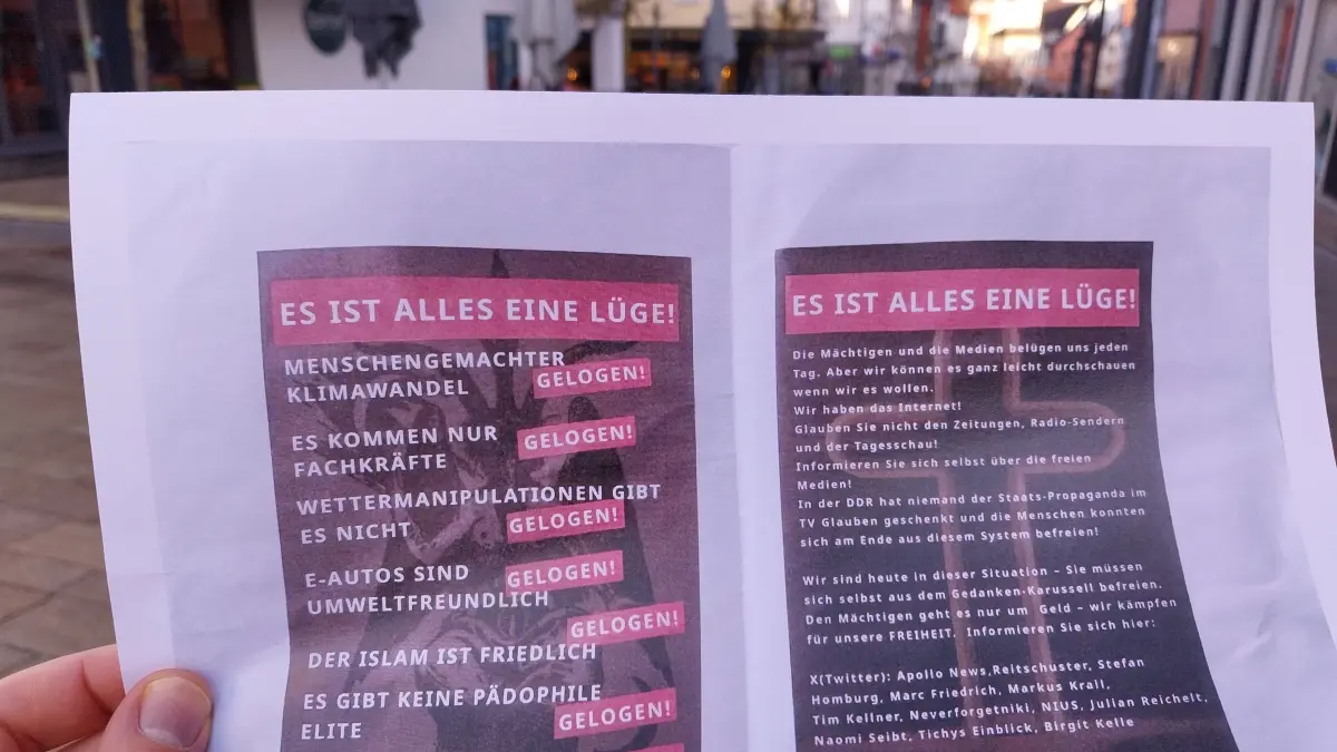 Dieses Flugblatt ist Ende vergangener Woche in einigen Ebinger Briefkästen gelandet. Titel: "Es ist alles eine Lüge".