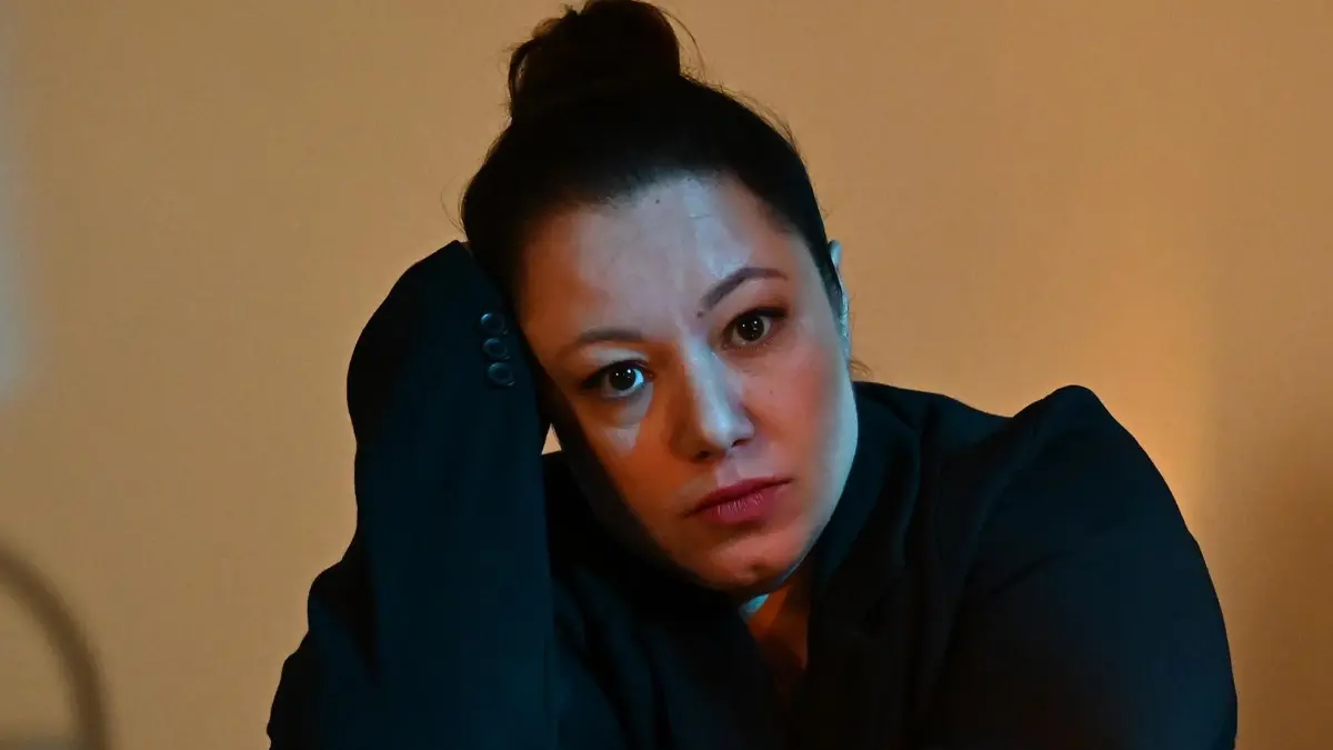 Vanessa (Julia Augustin) sitzt aktuell im Gefängnis.